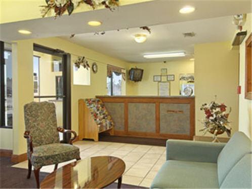 Days Inn By Wyndham Ocean Springs Beltér fotó